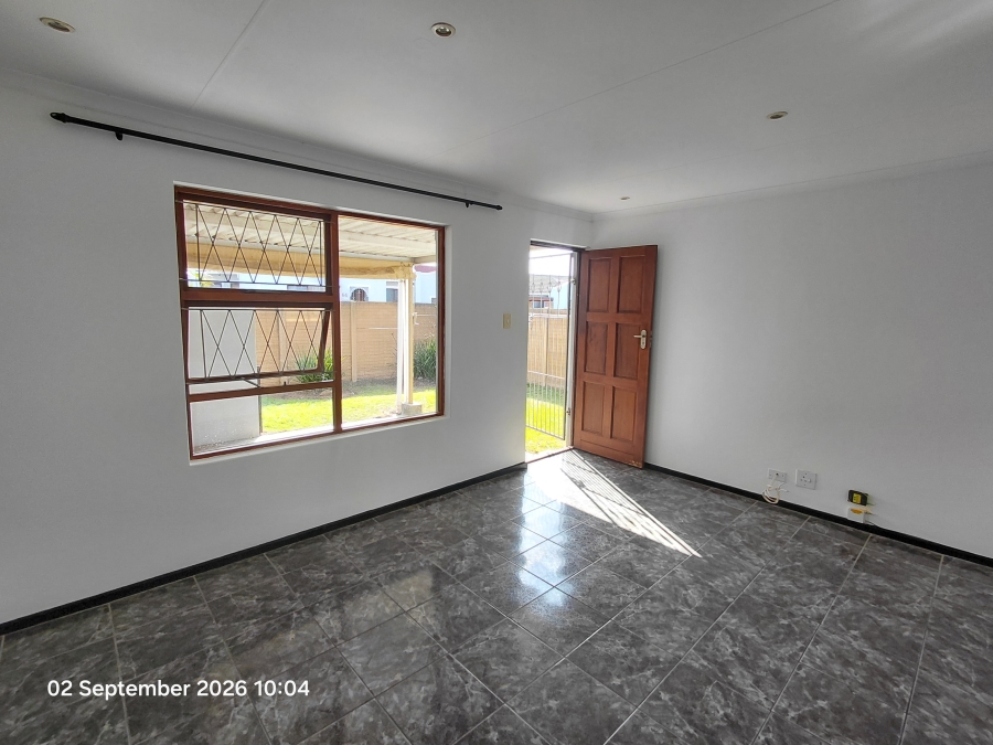 2 Bedroom Property for Sale in Kabega Park Eastern Cape